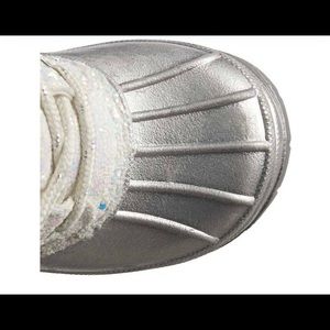 Magellan toddler girls snow boots size 5